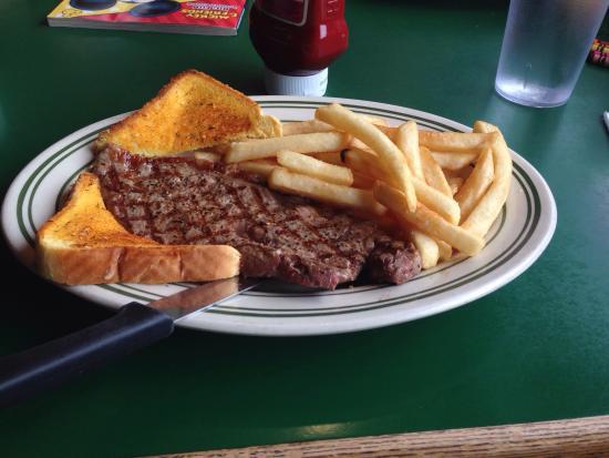 Homeport Restaurant & Lounge